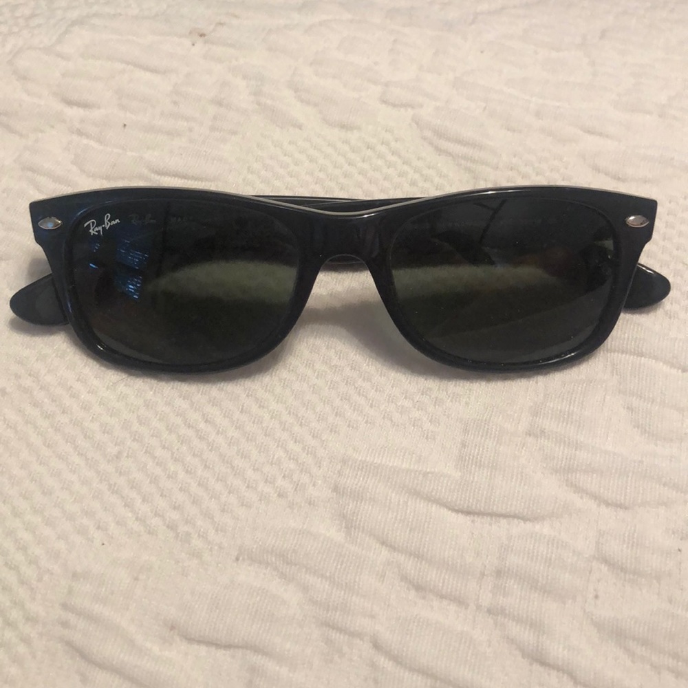 RayBan Black Wayferer